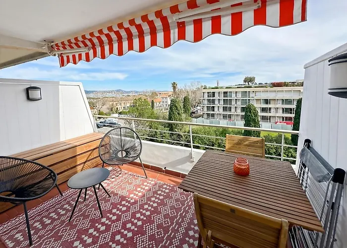 Plein Centre De Avec Parking Gratuit شقة *