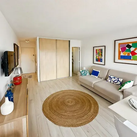 Apartment Plein Centre De Avec Parking Gratuit *