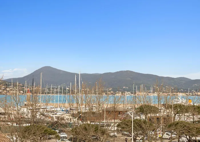 Apartment Plein Centre De Avec Parking Gratuit *